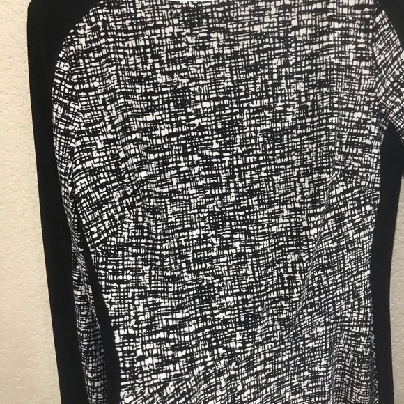 Dress - Picture 5 of 5